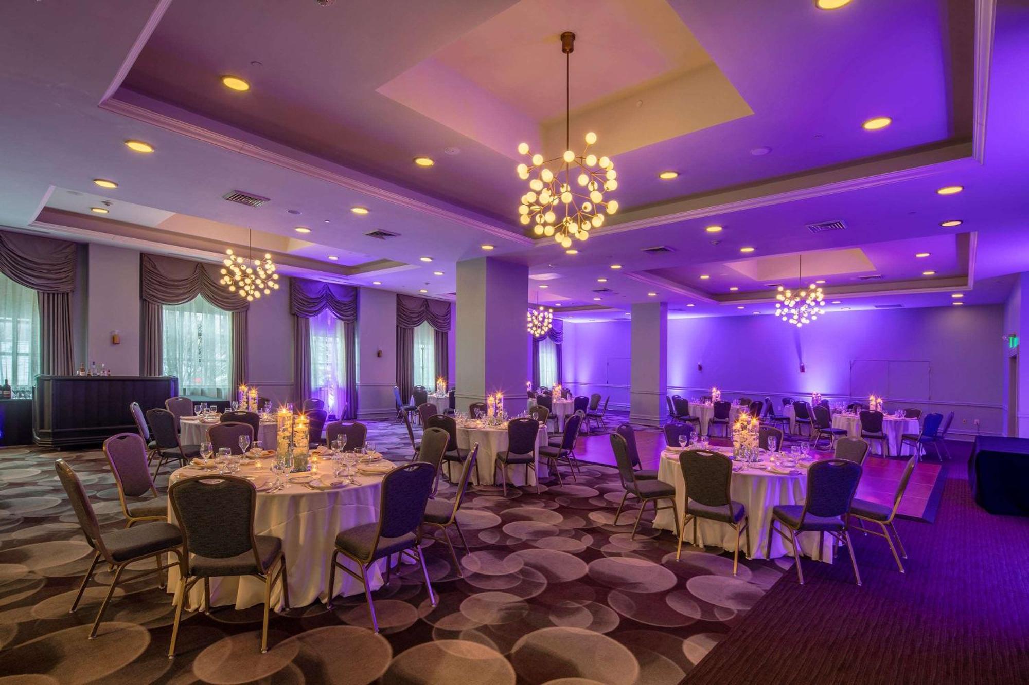 Collegian Hotel & Suites, Trademark Collection By Wyndham Сиракьюс Экстерьер фото